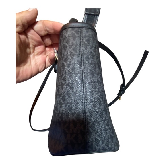 Michael Kors Arden Small Signature Logo Messenger Bag - Picture 8 of 13